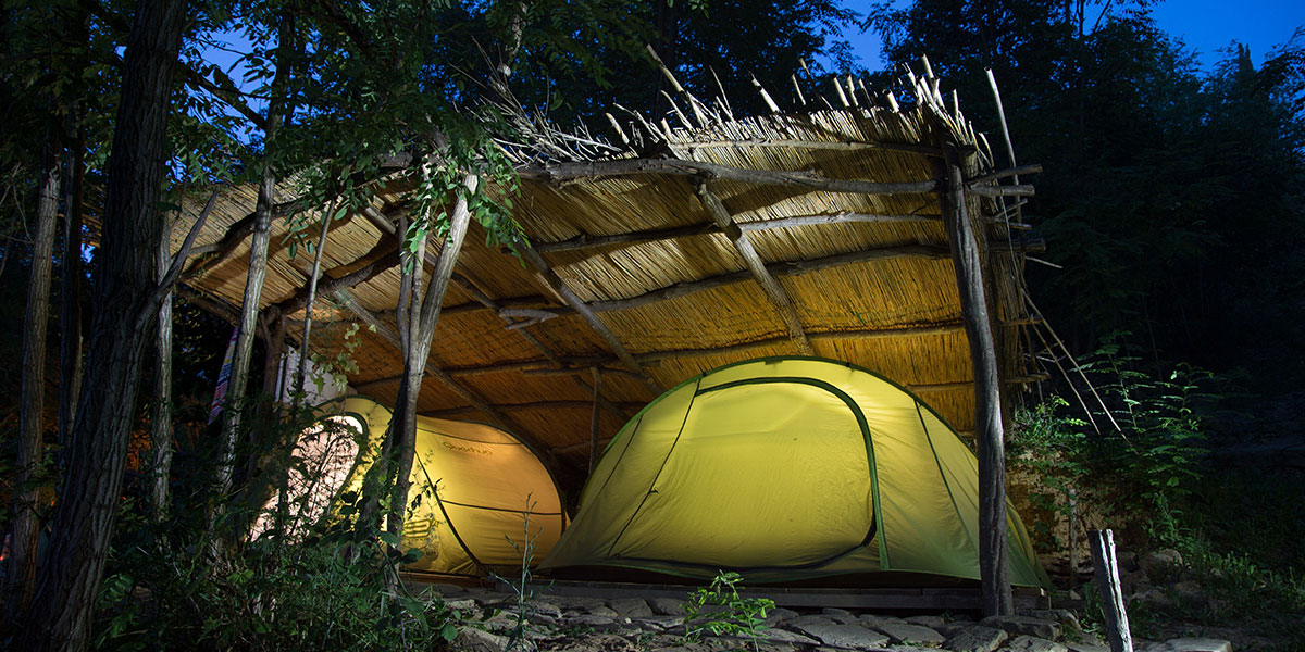Kaki plac družinski kamp