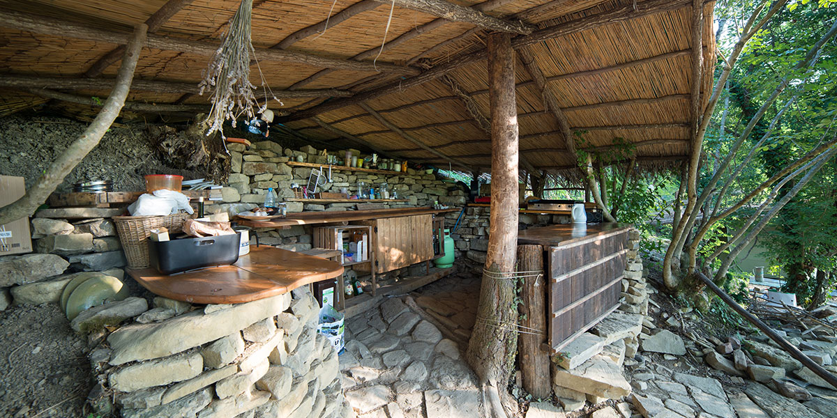 Kaki plac družinski kamp