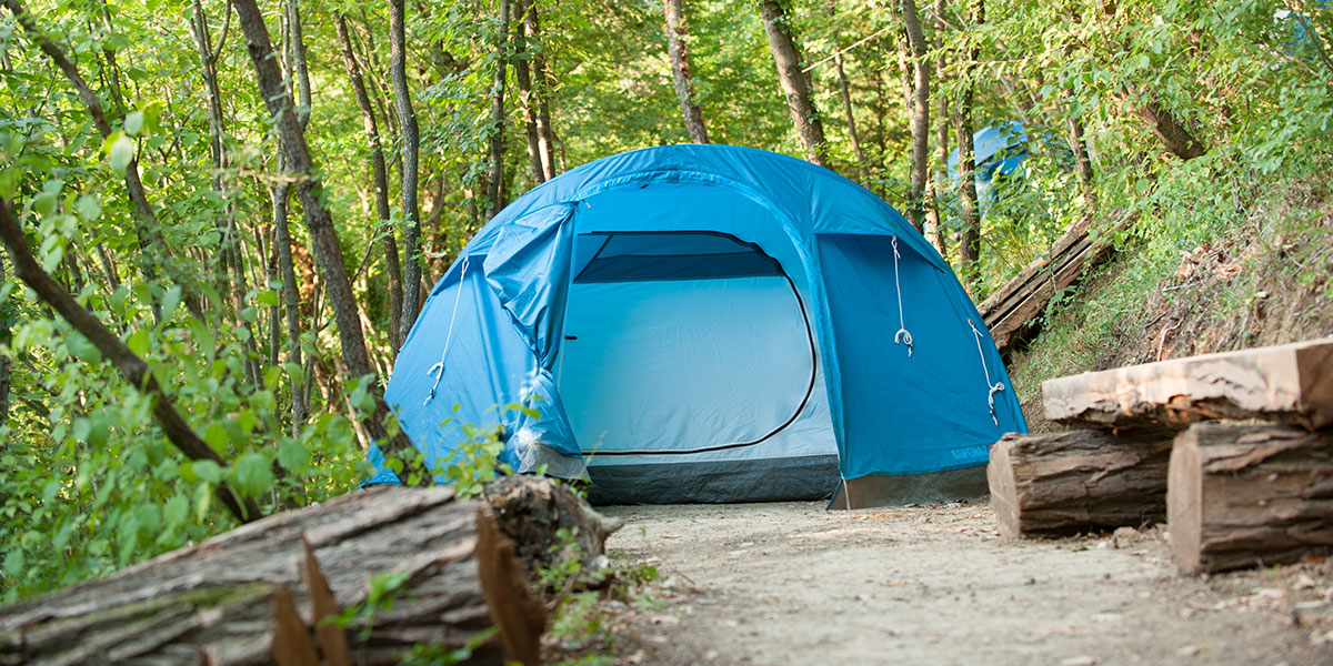 Kaki plac družinski kamp